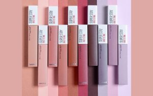 Maybelline một trong loại son môi lì trong lòng môi