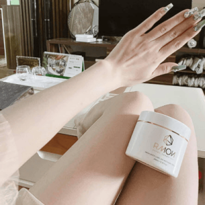 Hũ kem dưỡng trắng da body cấp ẩm và cải thiện sắc tố